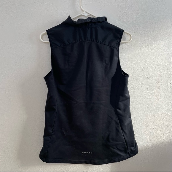 Nike Running Women's Black Quilted Vest - Picture 5 of 7